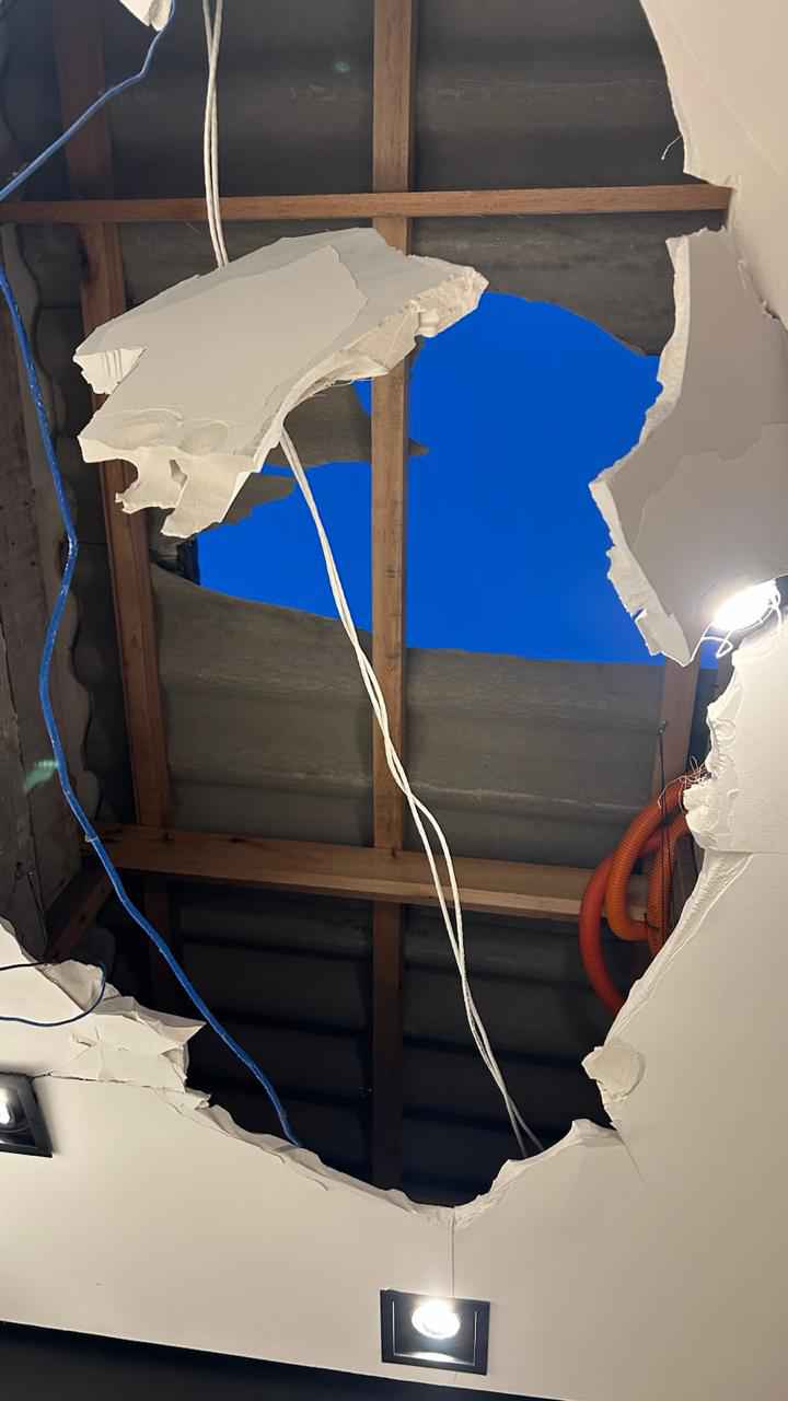 Criminoso invade restaurante pelo telhado e causa prejuízo em Osório 34